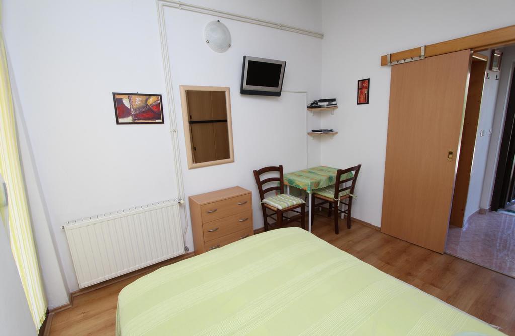 Studio And Room Tea Rovinj Luaran gambar